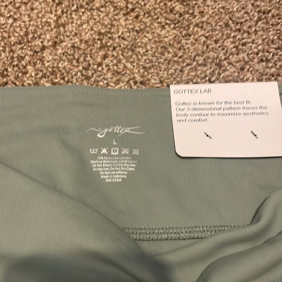 Gottex Womens Large Deep Sage Inter-luxe Limited Edition Peach Skin leggings - Picture 5 of 7